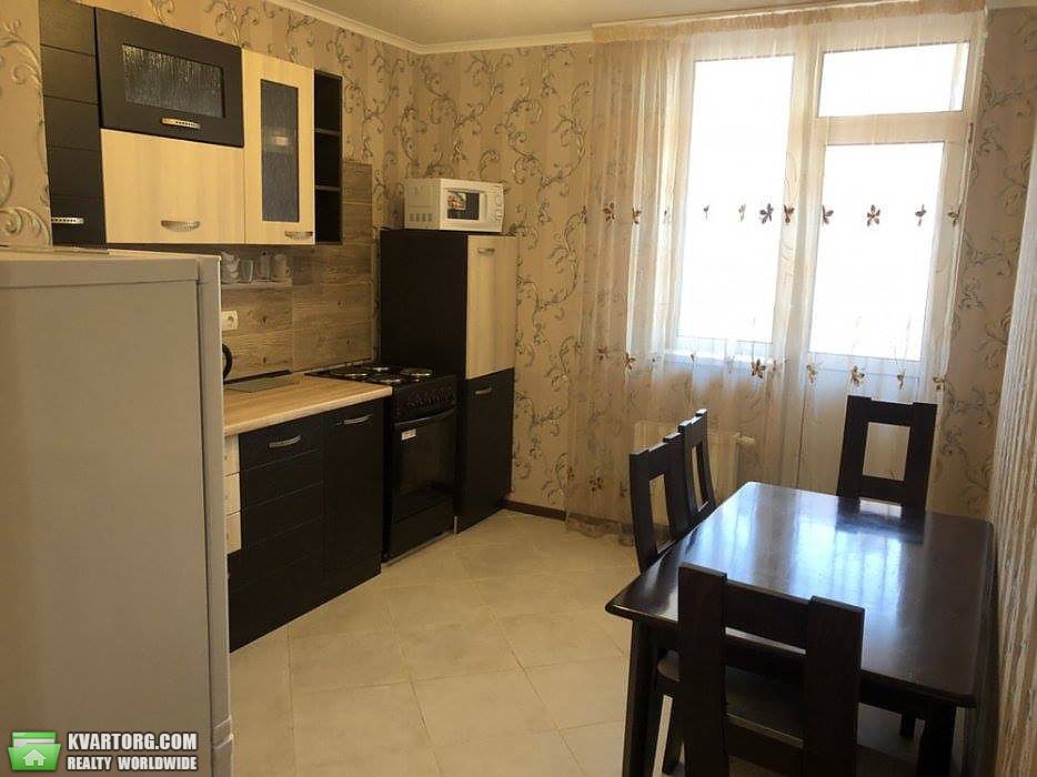 Rent out 1-room apartment. Киев,  Крушельницкой — photo 2