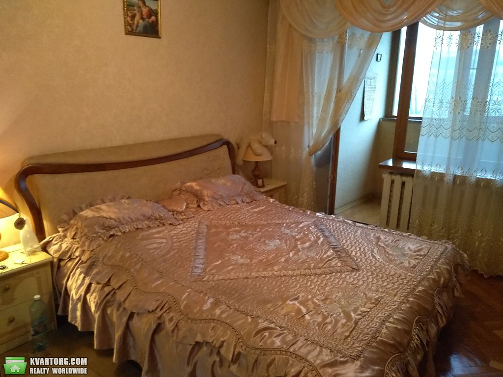 Sell 2-room apartment. Киев,  Жилянская — photo 3