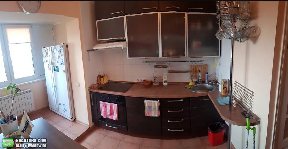 Rent out 3-room apartment. Киев, Радужная — photo 4