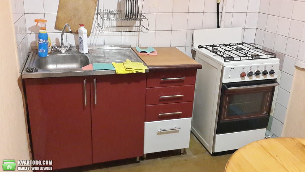 Rent out 1-room apartment. Киев,  Вершигоры — photo 2