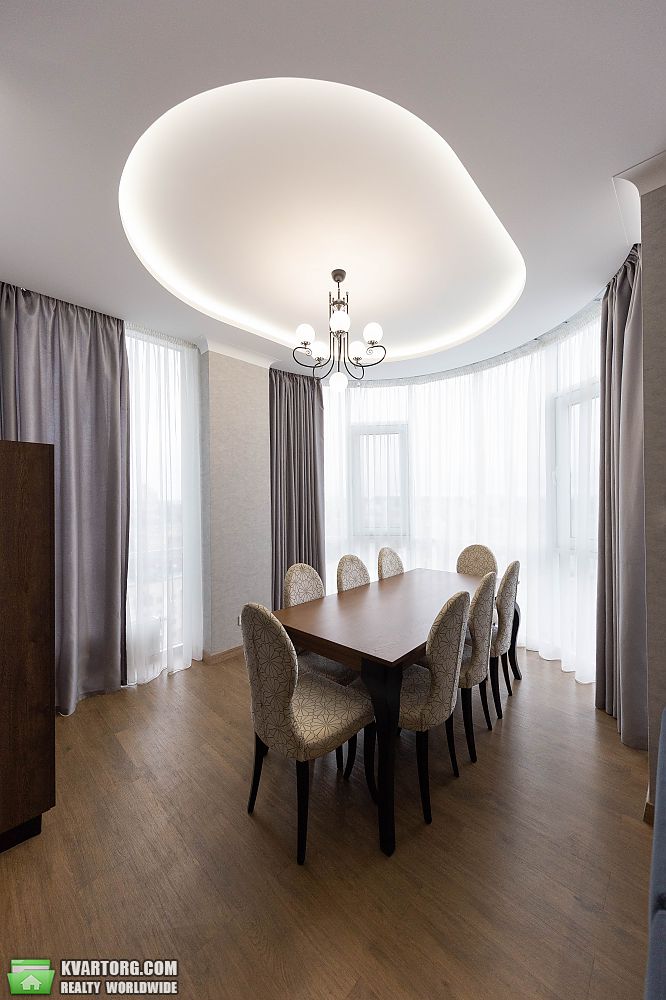 Rent out 4-room apartment. Киев,  Драгомирова — photo 2