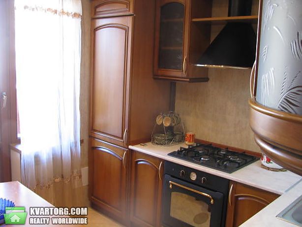 Rent out 3-room apartment. Киев,  Стуса — photo 5