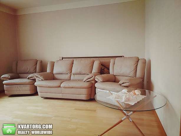 Rent out 2-room apartment. Днепропетровск, Проспект Кирова — photo 1