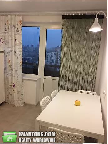 Rent out 1-room apartment. Киев,  Стадионная — photo 8