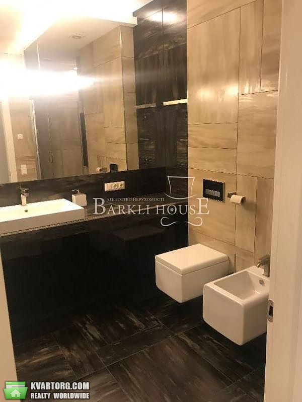 Rent out 3-room apartment. Киев, Леси Украинки — photo 8