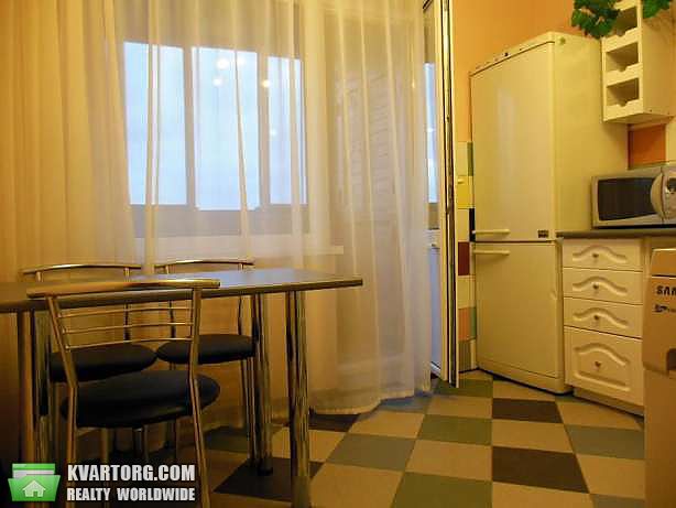 Rent out 2-room apartment. Киев,  Залки — photo 1