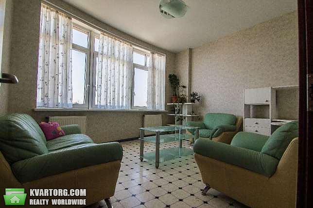 Rent out 3-room apartment. Киев,  Леси Украинки бул — photo 5