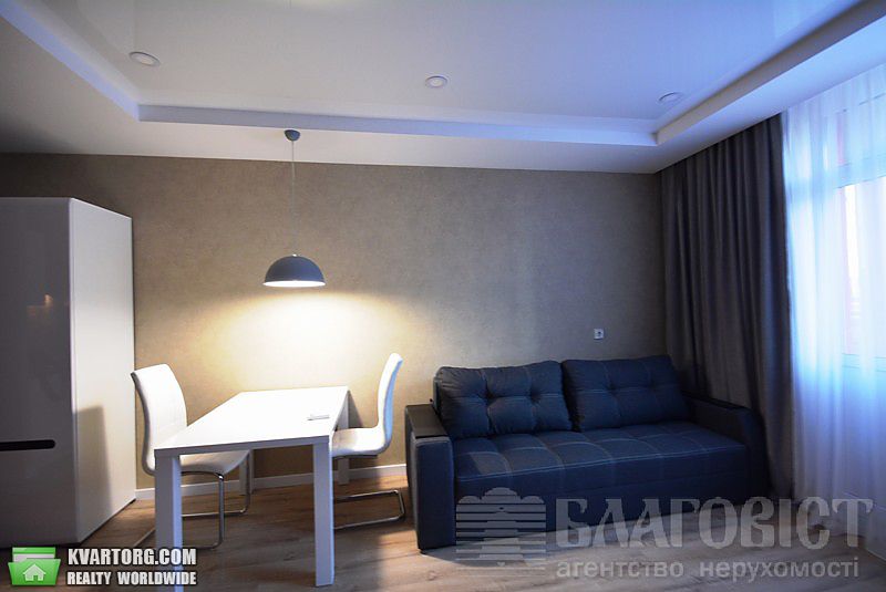 Sell 2-room apartment. Киев,  Ломоносова — photo 2