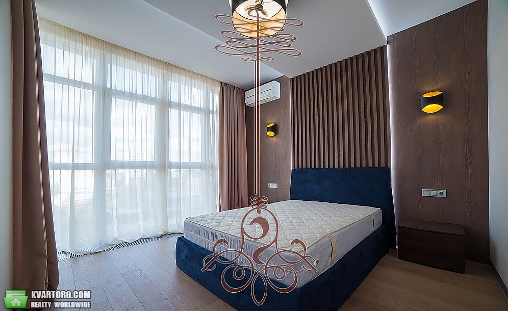 Sell 4-room apartment. Киев,  Драгомирова — photo 7