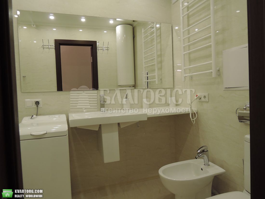 Rent out 2-room apartment. Киев,  Кутузова — photo 1