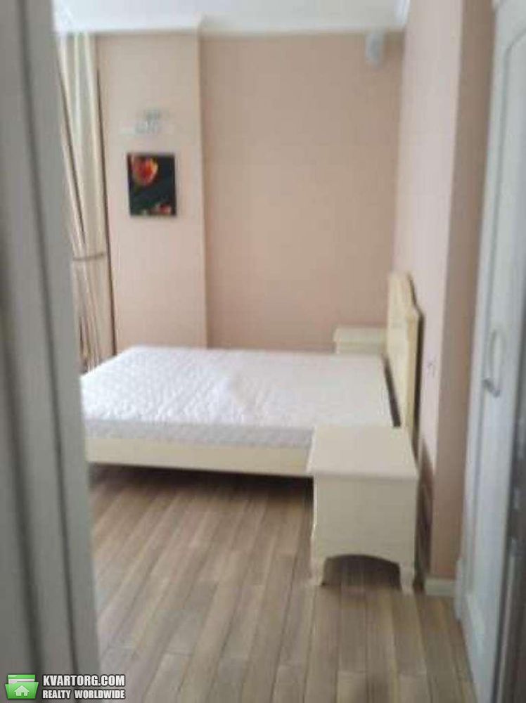Rent out 3-room apartment. Киев,  Руданского — photo 7