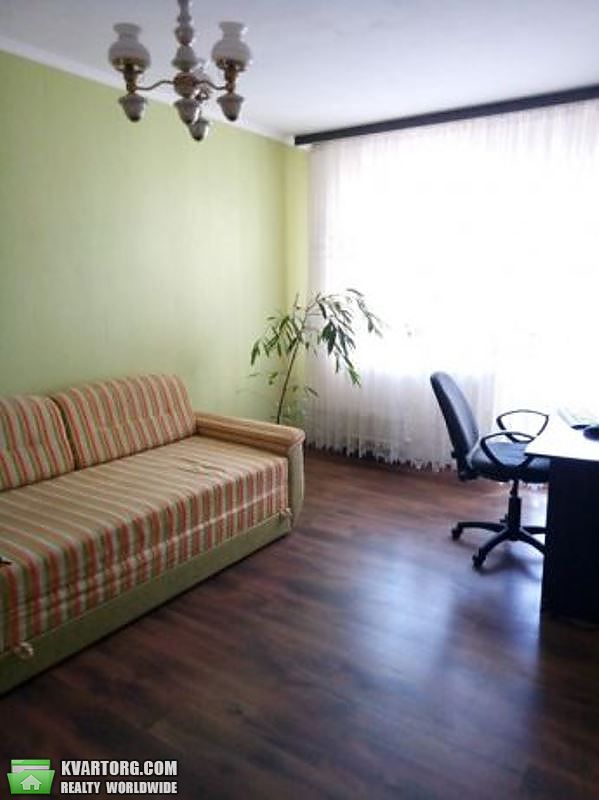Sell 3-room apartment. Киев,  Маяковского — photo 1