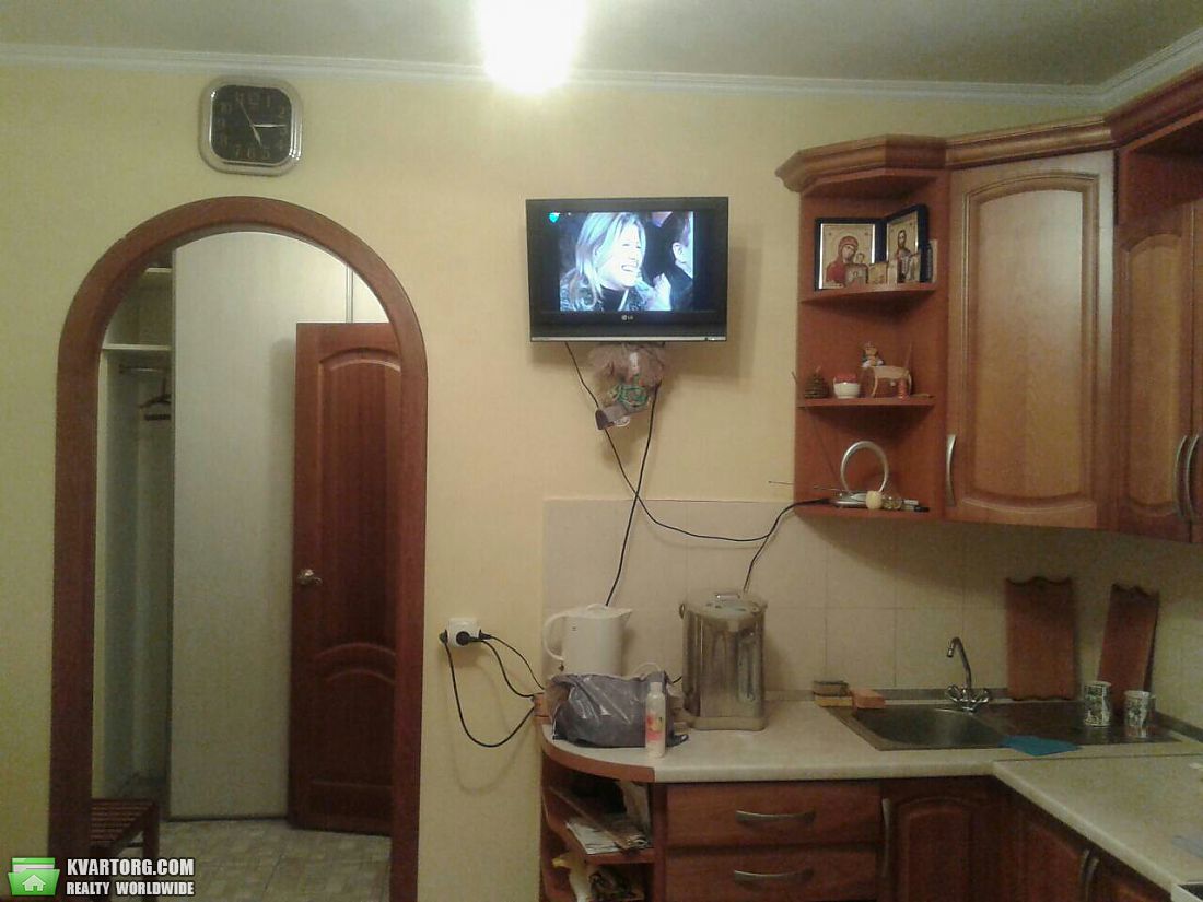 Rent out 1-room apartment. Киев, Котовского — photo 1