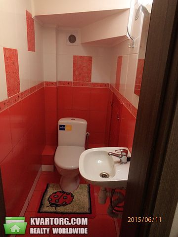 Rent out 3-room apartment. Киев, Чехова — photo 6