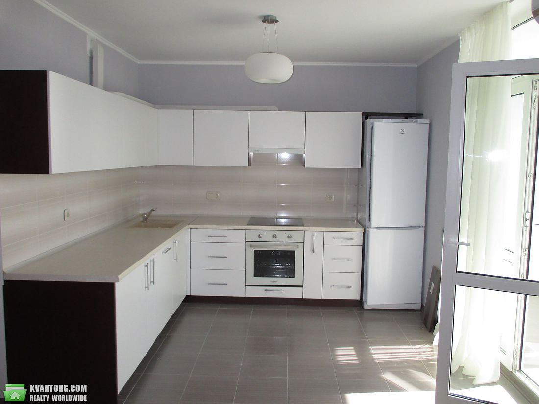 Rent out 1-room apartment. Киев,  Вышгородская — photo 1