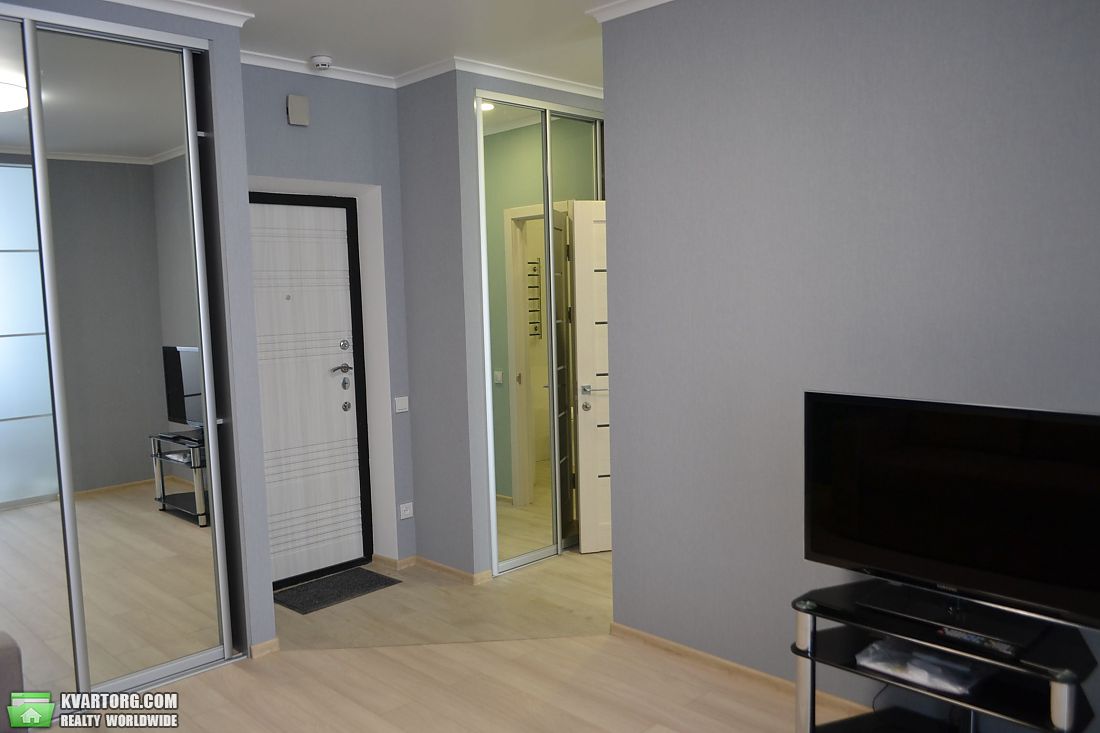 Rent out 1-room apartment. Киев,  Ломоносова — photo 3