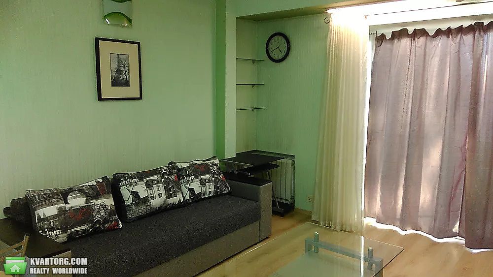 Rent out 1-room apartment. Киев,  Русановская наб — photo 2