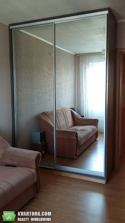 Sell 3-room apartment. Киев,  Порика — photo 2