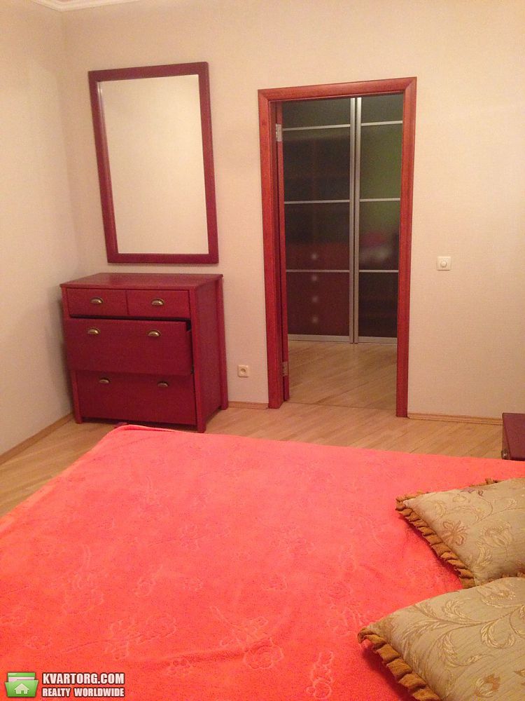 Rent out 2-room apartment. Киев, Леваневского — photo 2
