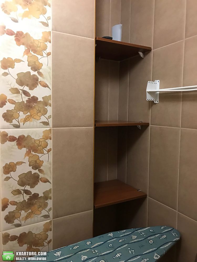 Rent out 2-room apartment. Киев,  Голосеевская — photo 1