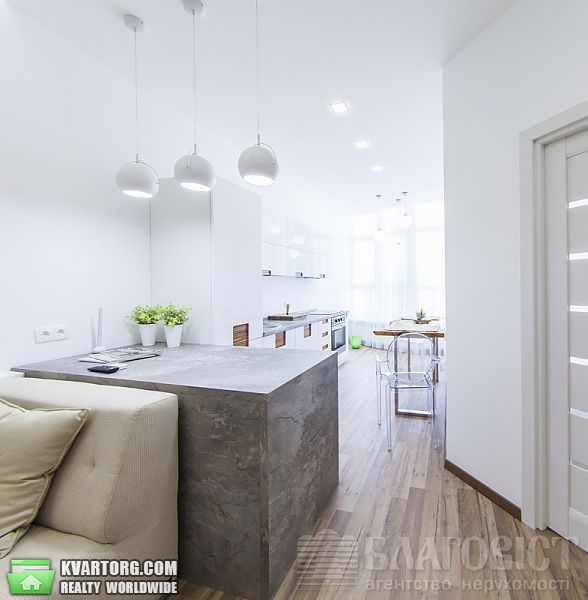 Sell 1-room apartment. Киев, Жилянская — photo 3