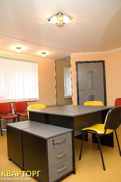 Rent out office. Киев, Жилянская — photo 3