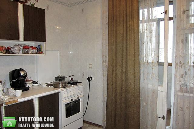 Sell 3-room apartment. Киев,  Михаила Гришко — photo 3