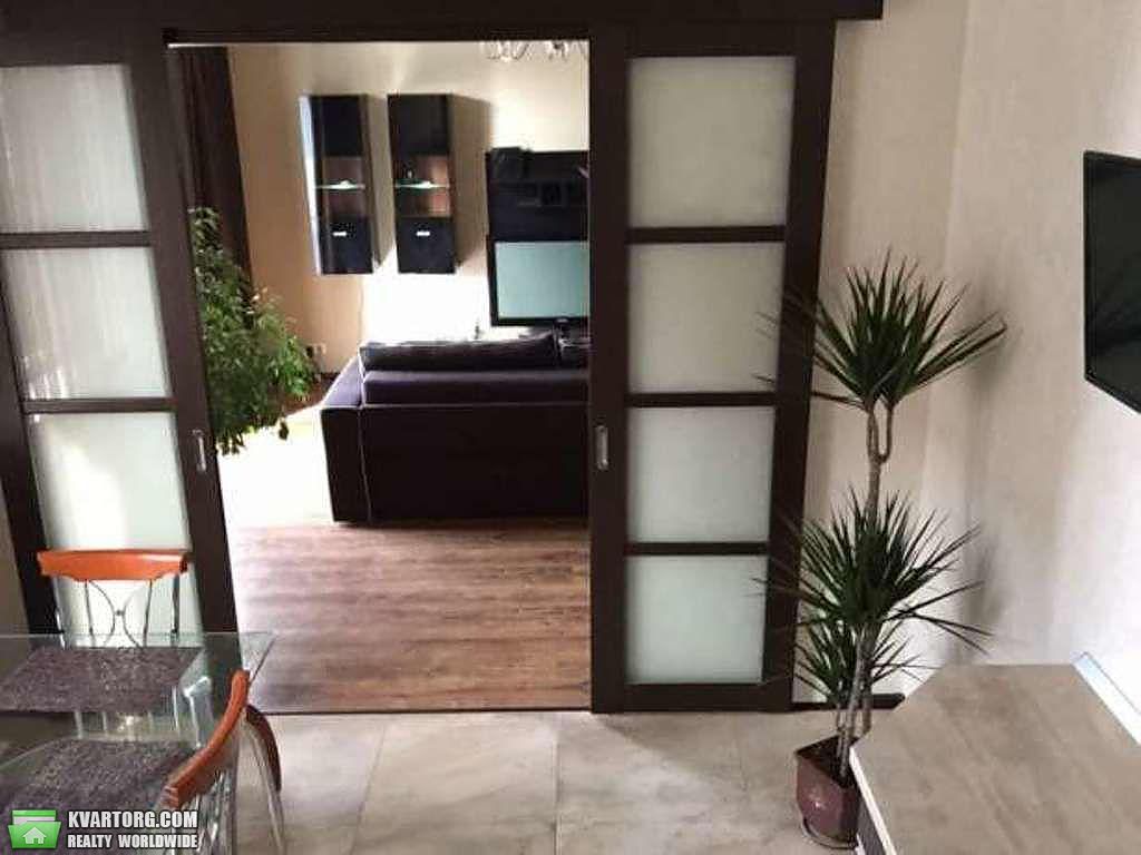 Rent out 2-room apartment. Киев, Деловая — photo 4