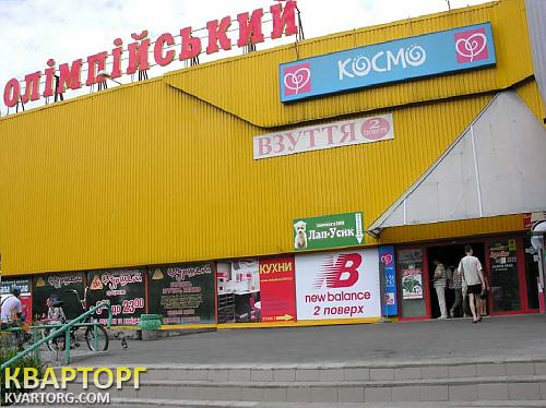 Rent out shop. Киев, ул.Луначарского,22 — photo 1