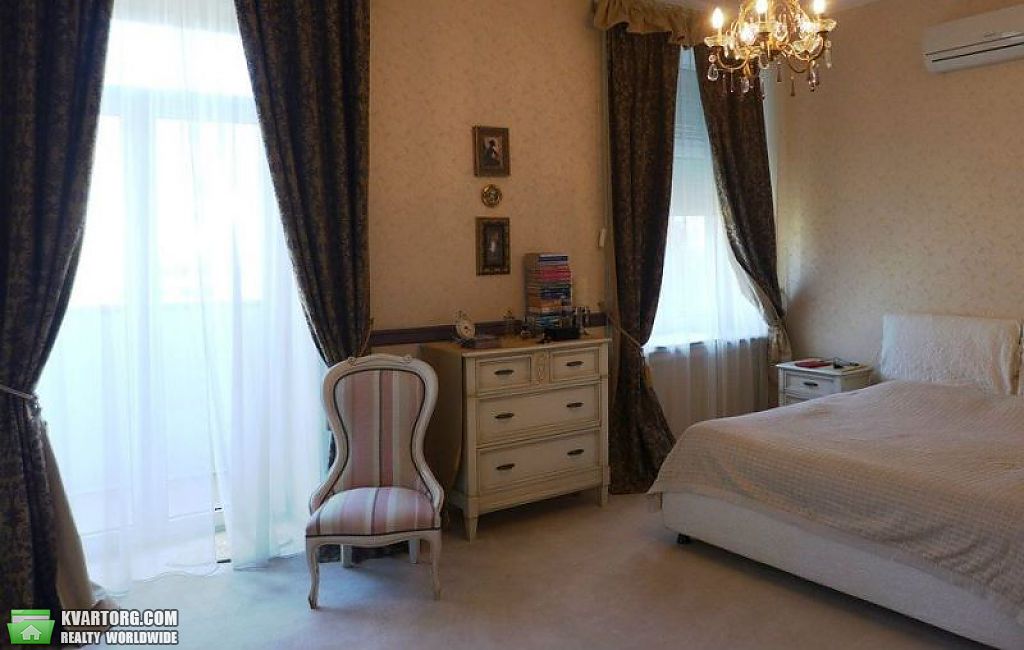 Sell 3-room apartment. Киев, Крещатик — photo 1
