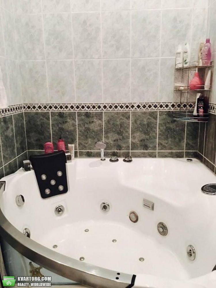 Rent out 2-room apartment. Киев,  Толстого — photo 8