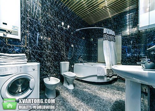 Rent out 4-room apartment. Киев, Лютеранская — photo 8