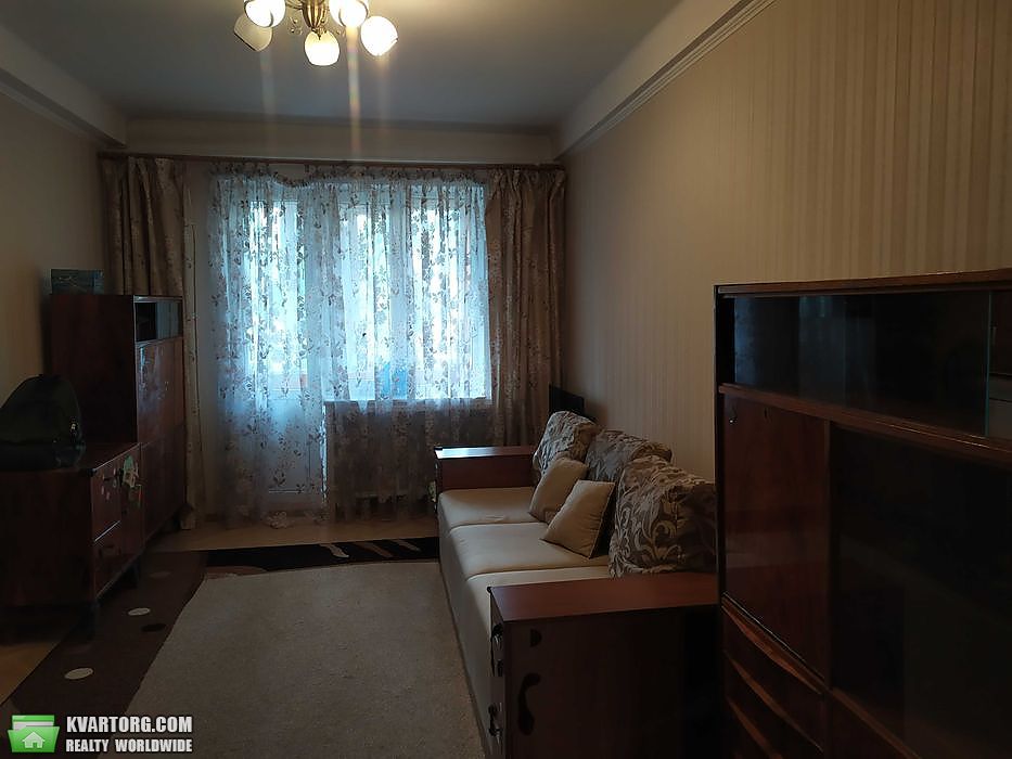 Sell 2-room apartment. Киев,  Лихачева — photo 3