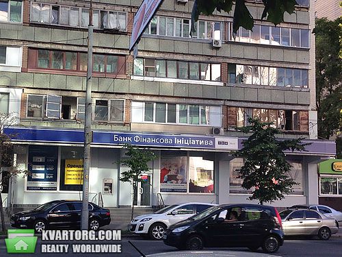 Rent out shop. Киев, Соломенская — photo 1