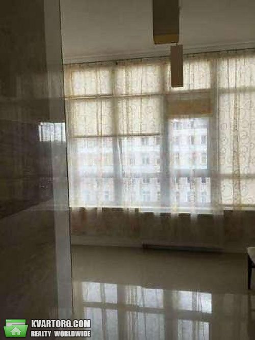 Sell 1-room apartment. Киев,  Жилянская — photo 1