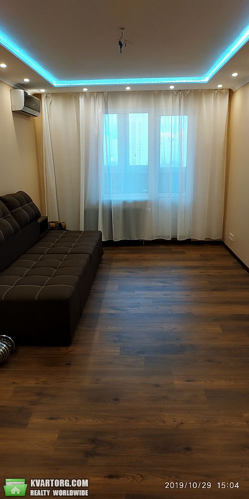 Rent out 2-room apartment. Киев,  Урловская — photo 5