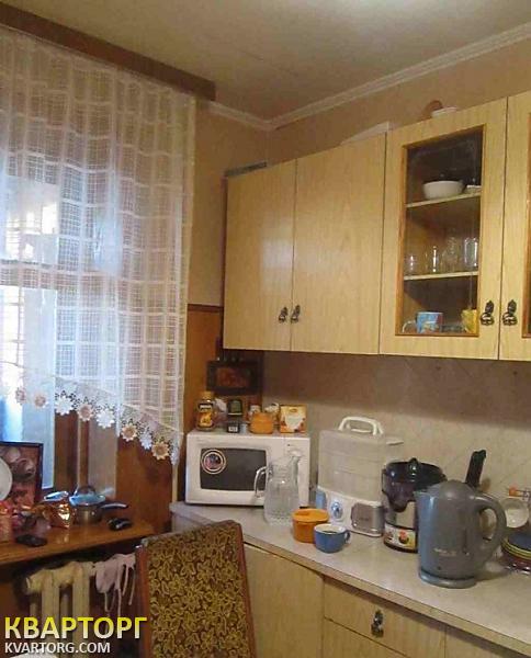Sell 3-room apartment. Киев,  Святошинская — photo 2