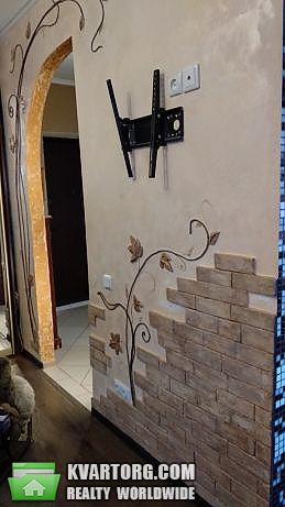 Rent out 2-room apartment. Киев,  Ялтинская — photo 1