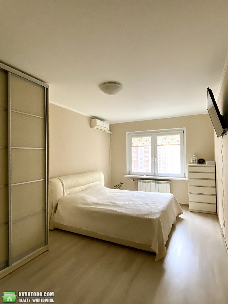 Sell 3-room apartment. Киев,  Урловская — photo 7