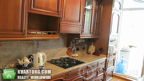 Sell 2-room apartment. Киев,  Гончара — photo 1