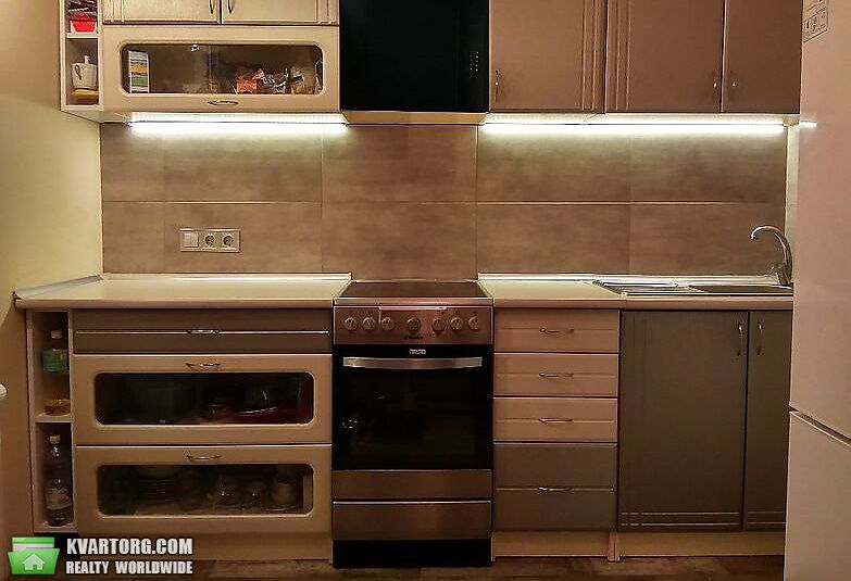 Sell 1-room apartment. Киев,  Комбинатная — photo 1