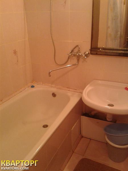 Rent out 2-room apartment. Киев, Братиславская — photo 4