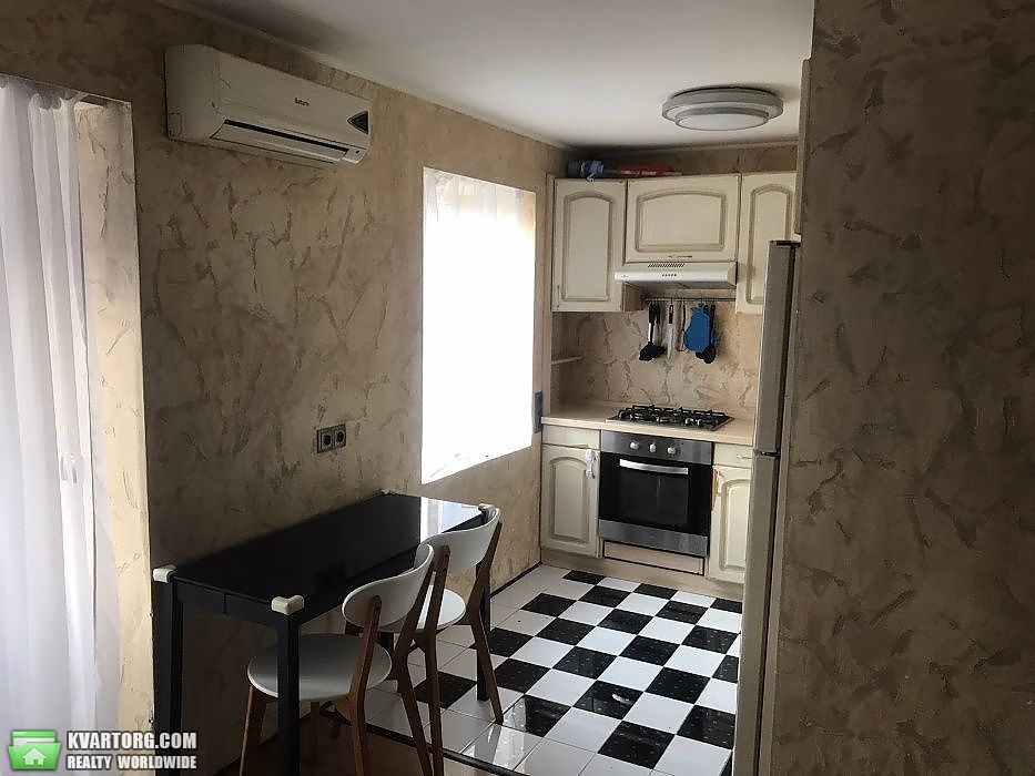 Rent out 1-room apartment. Киев,  Телиги — photo 1