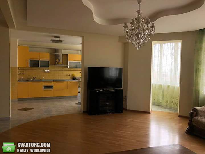 Rent out 3-room apartment. Киев,  Никольско-Слободская — photo 2