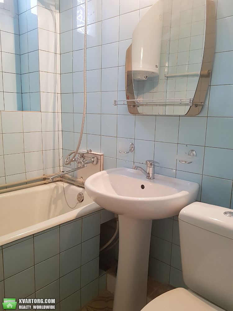 Rent out 2-room apartment. Днепропетровск, Жуковского — photo 8