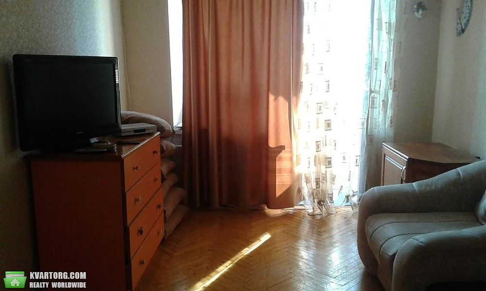 Rent out 1-room apartment. Киев,  Голосеевский пр — photo 1