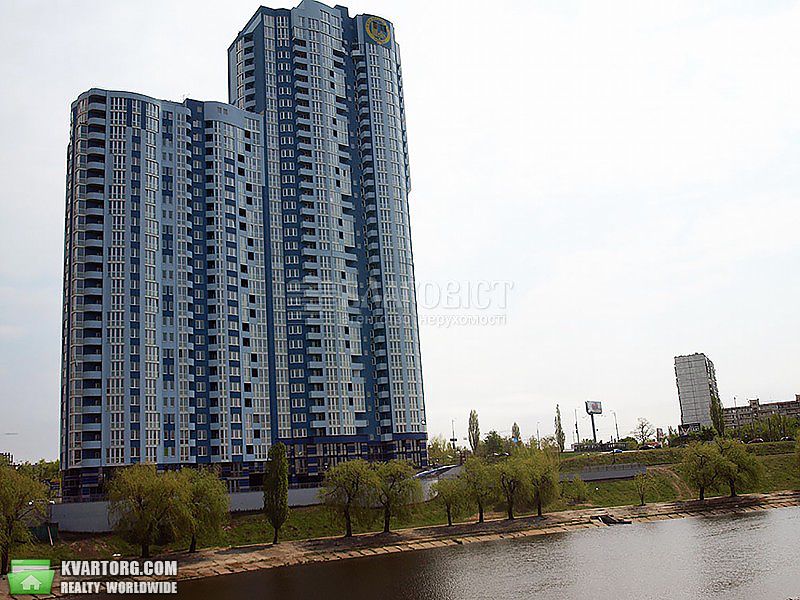 Rent out 3-room apartment. Киев,  Воссоединения пр — photo 7