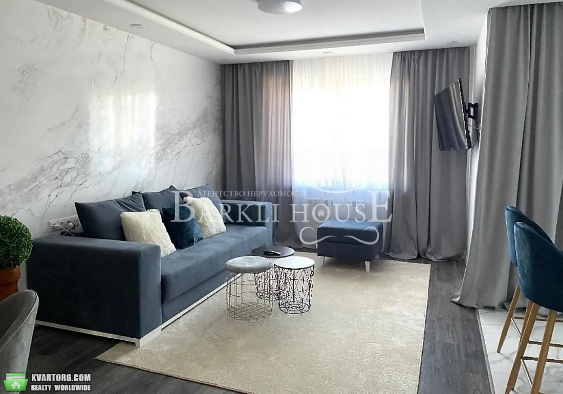 Rent out 3-room apartment. Киев, нижнеключевая — photo 1