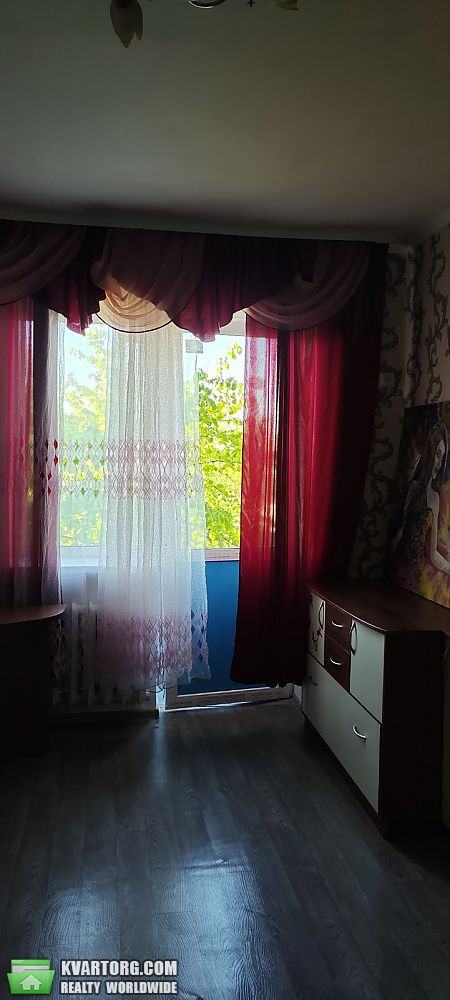 Rent out 1-room apartment. Киев,  Набережно-Луговая — photo 4