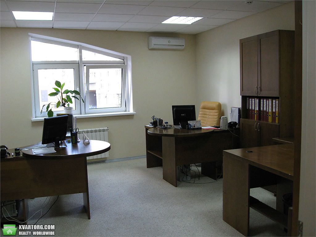 Rent out office. Киев, ул.Раисы Окипной — photo 8